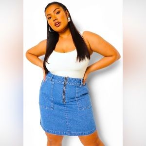 PLUS ZIP POCKET DENIM MINI SKIRT